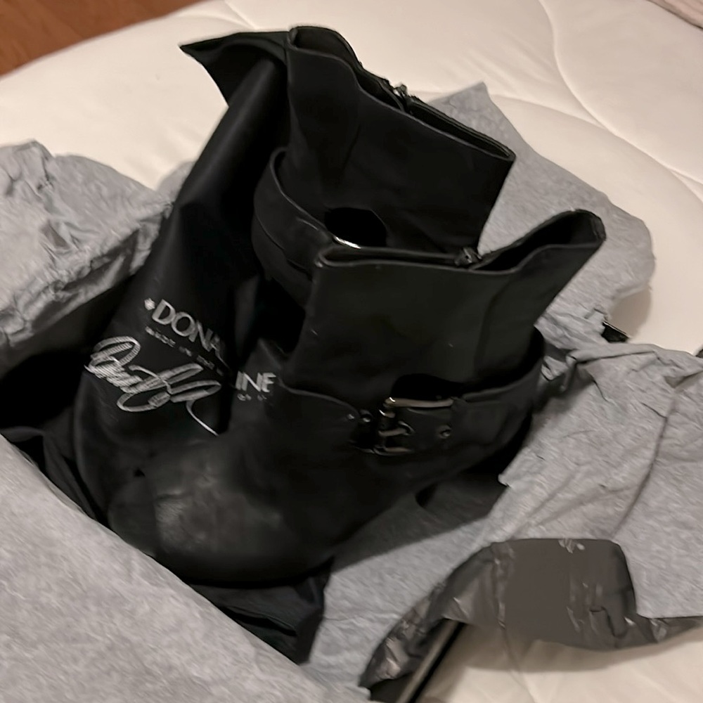 Donald J Pliner Black Vintage Suede Peep Toe Buckle Cut-Out Booties NIB size 7.5